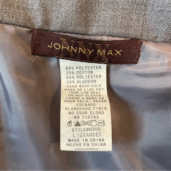 Mens vest, grey with design, 4 button, 2 front pockets, size large, - Picture 7 of 7